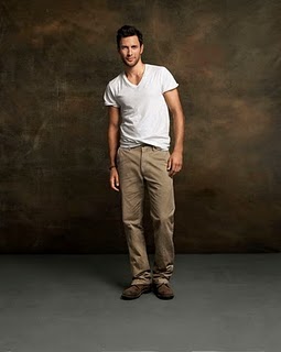 *Quick Giveaway*: Five Pairs of Dockers Khakis “Chivalry Is Not Dead” (Ends 02/19)
