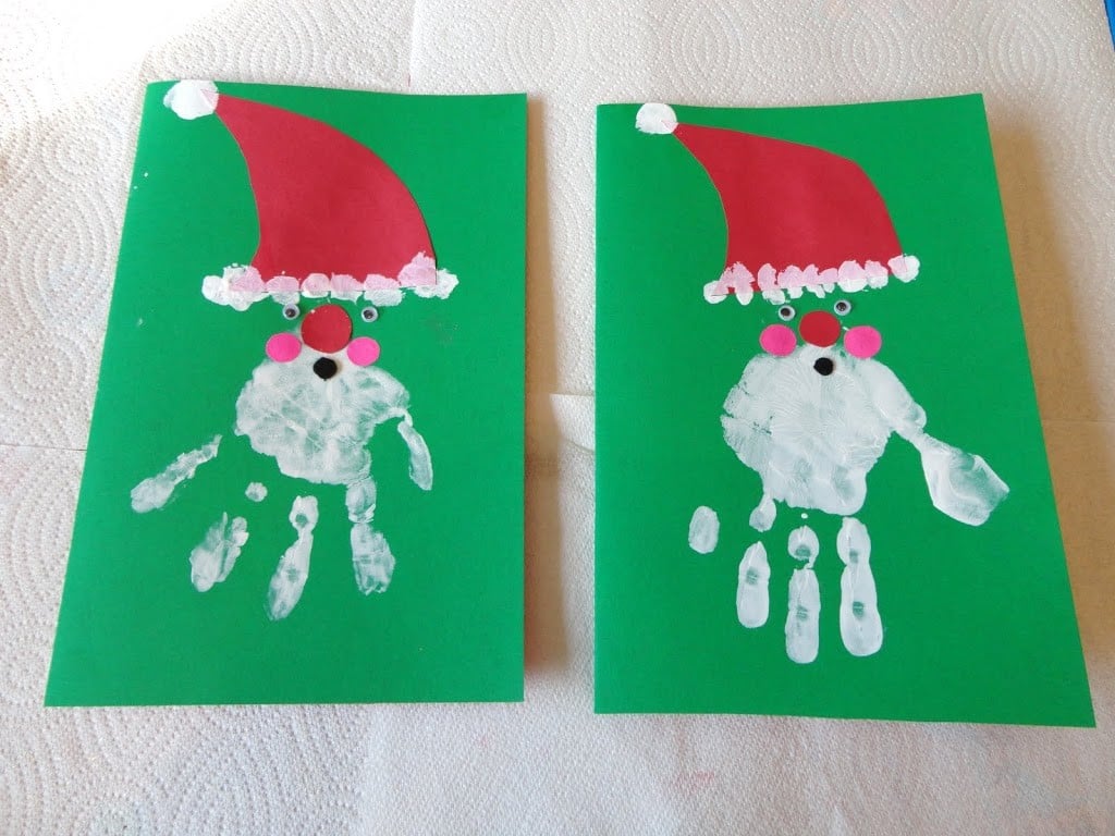 Christmas Craft To Make With Your Kids: Handprint Santa Greeting Card