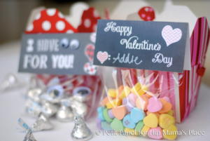 FREE Printable "I Have Eyes For You" Valentine's Day Gift Bag Toppers