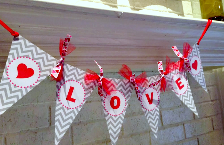 DIY Valentine’s Love Banner + FREE Printable