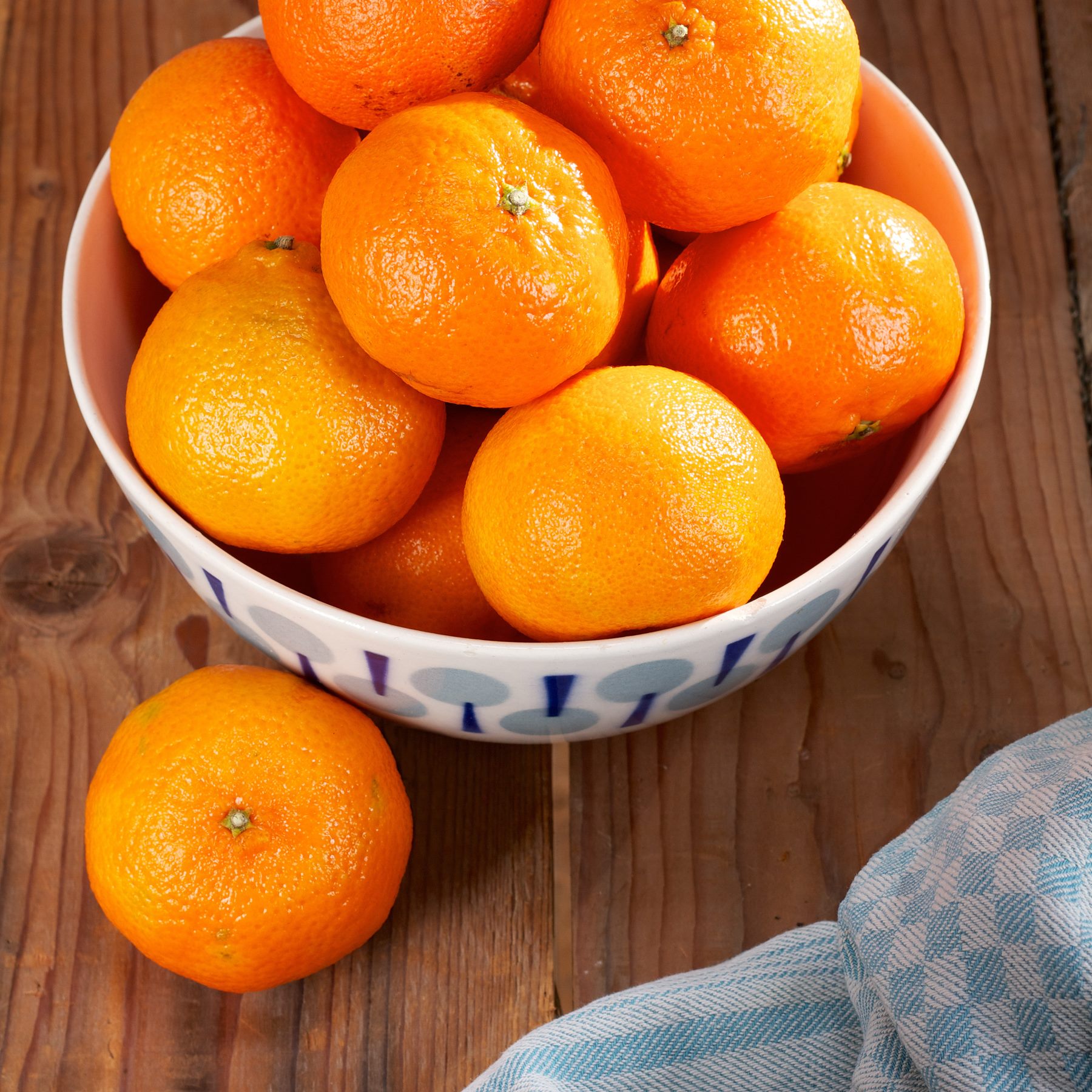 bowl-of-oranges