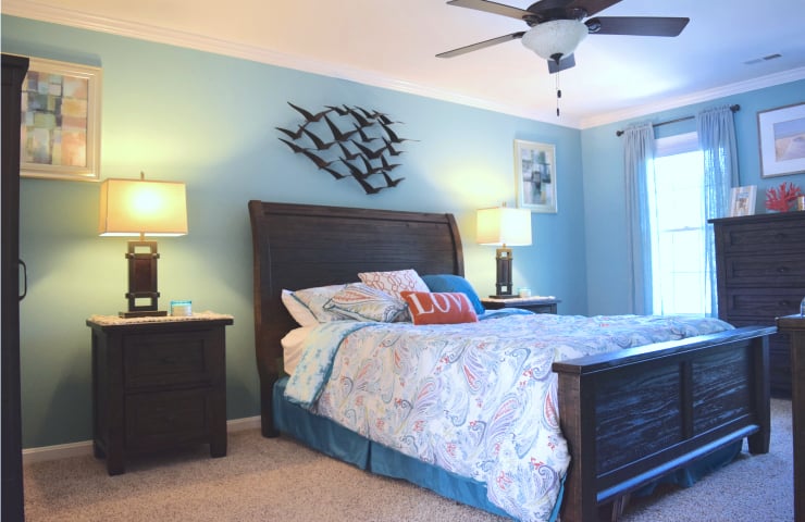 Bringing the Ocean Into Our Bedroom with Olympic Paints #BringOnTheColor