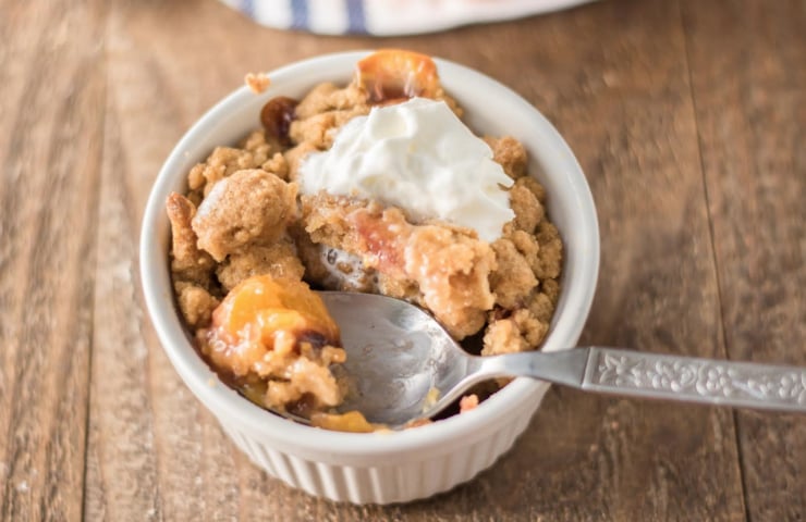 Easy Mini Peach Crisp Recipe