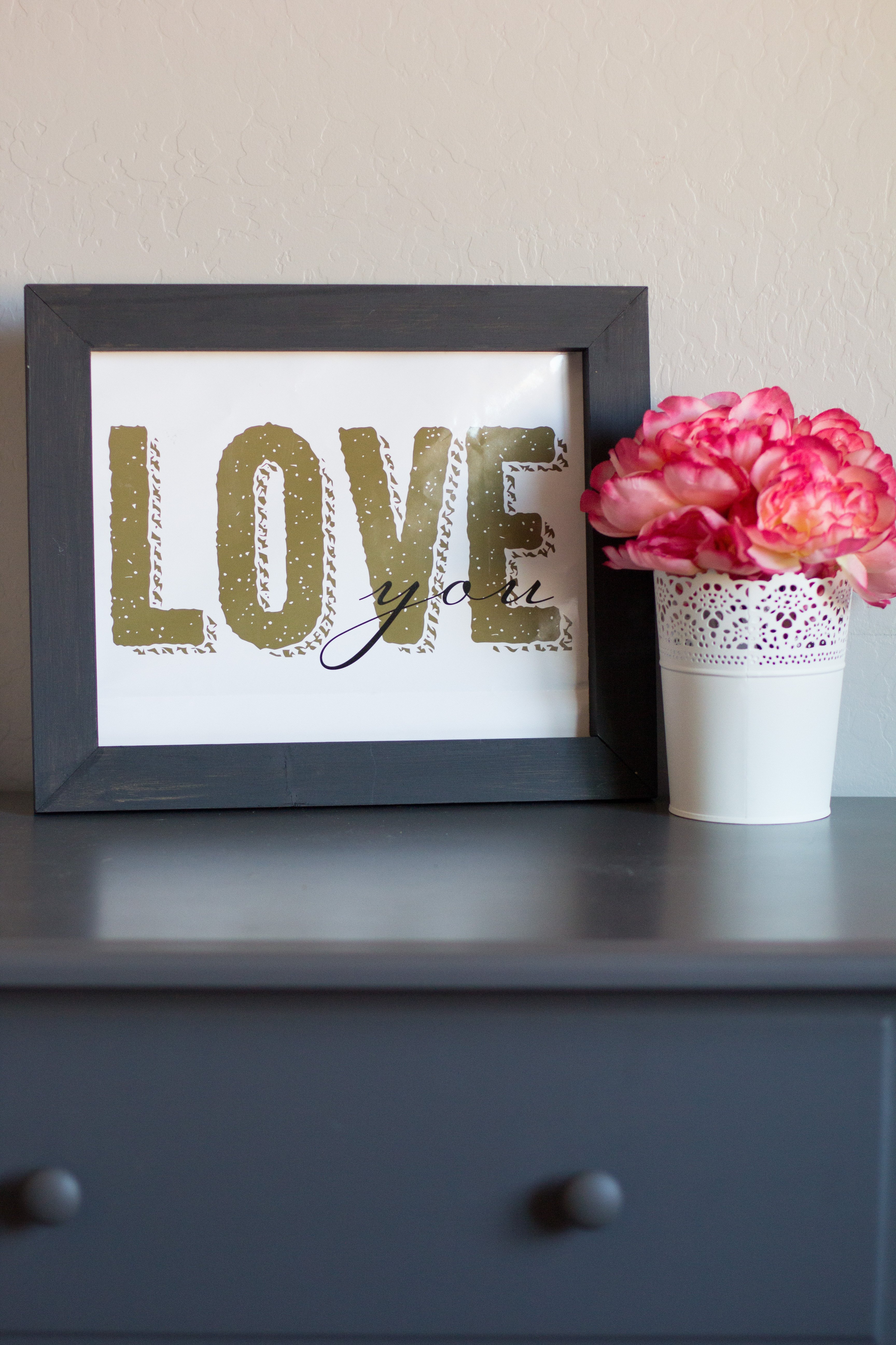 DIY Confetti Flower Vase - A Kailo Chic Life