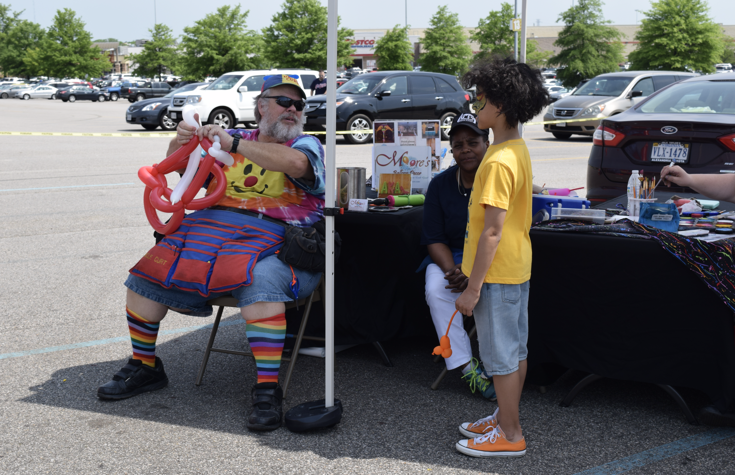 Kids can enjoy face painting and balloon artists will entertain them too at "The Market at Potomac Mills" in Woodbridge, Virginia- (held from late April to late October 2017)