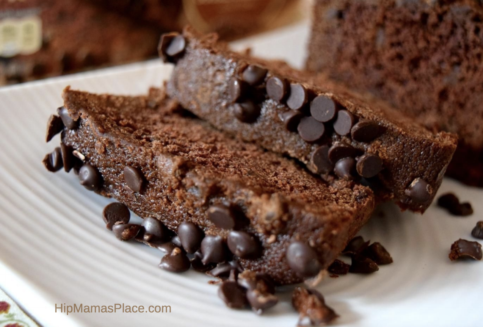 Made with real ingredients like cocoa, sour cream, and semi-sweet chocolate chips, the Marie Callender's loaf cake has a decadent, homemade taste and contains no artificial flavors or artificial preservatives.