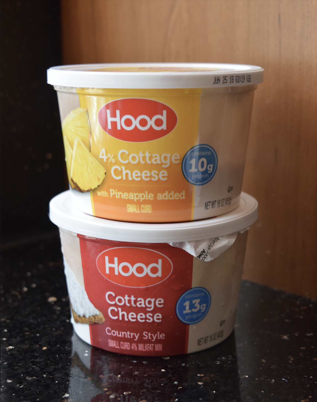 Hood Cottage Cheese is so creamy and has perfectly blended flavors with each bite.  And if you’re anything like me and you look at the nutrition labels before you buy a product, you’ll be glad to know that Hood Cottage Cheese is a great source of calcium and is packed with 10+ grams of protein per serving!