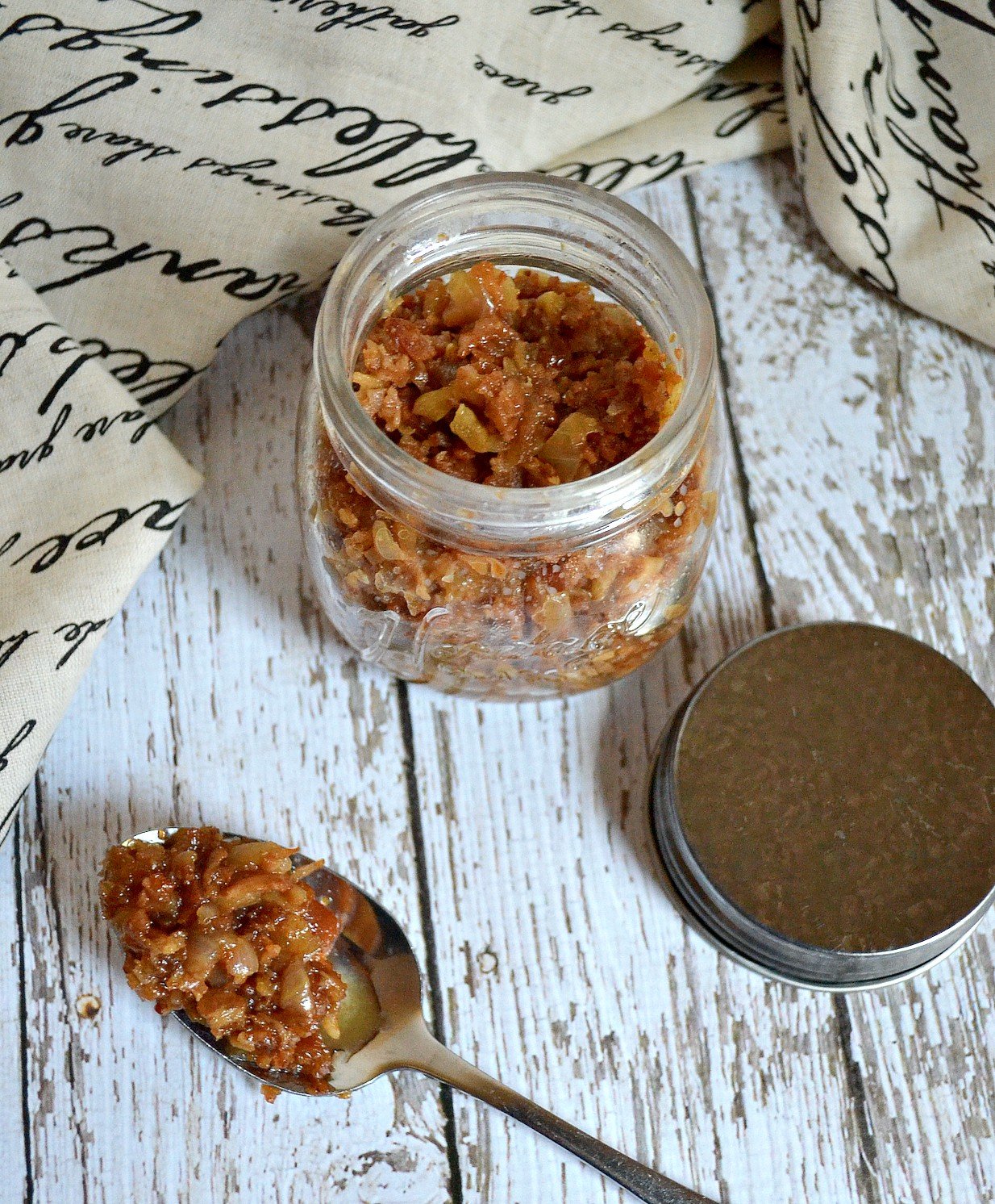 How to make bacon onion jam 