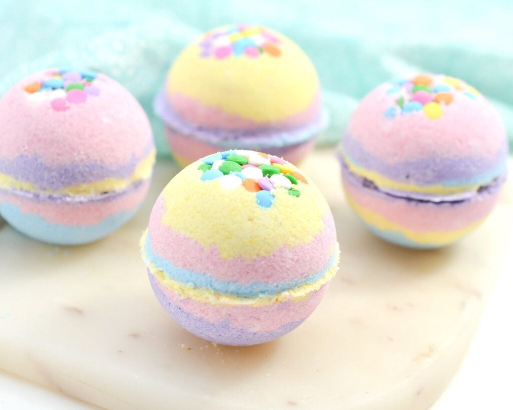 Easy Homemade Spring Bath Bombs - Hip Mama's Place