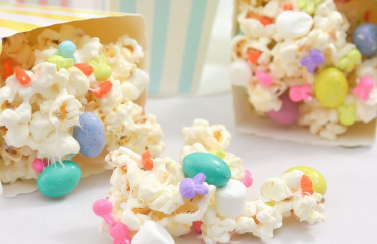 Springtime Marshmallow Popcorn
