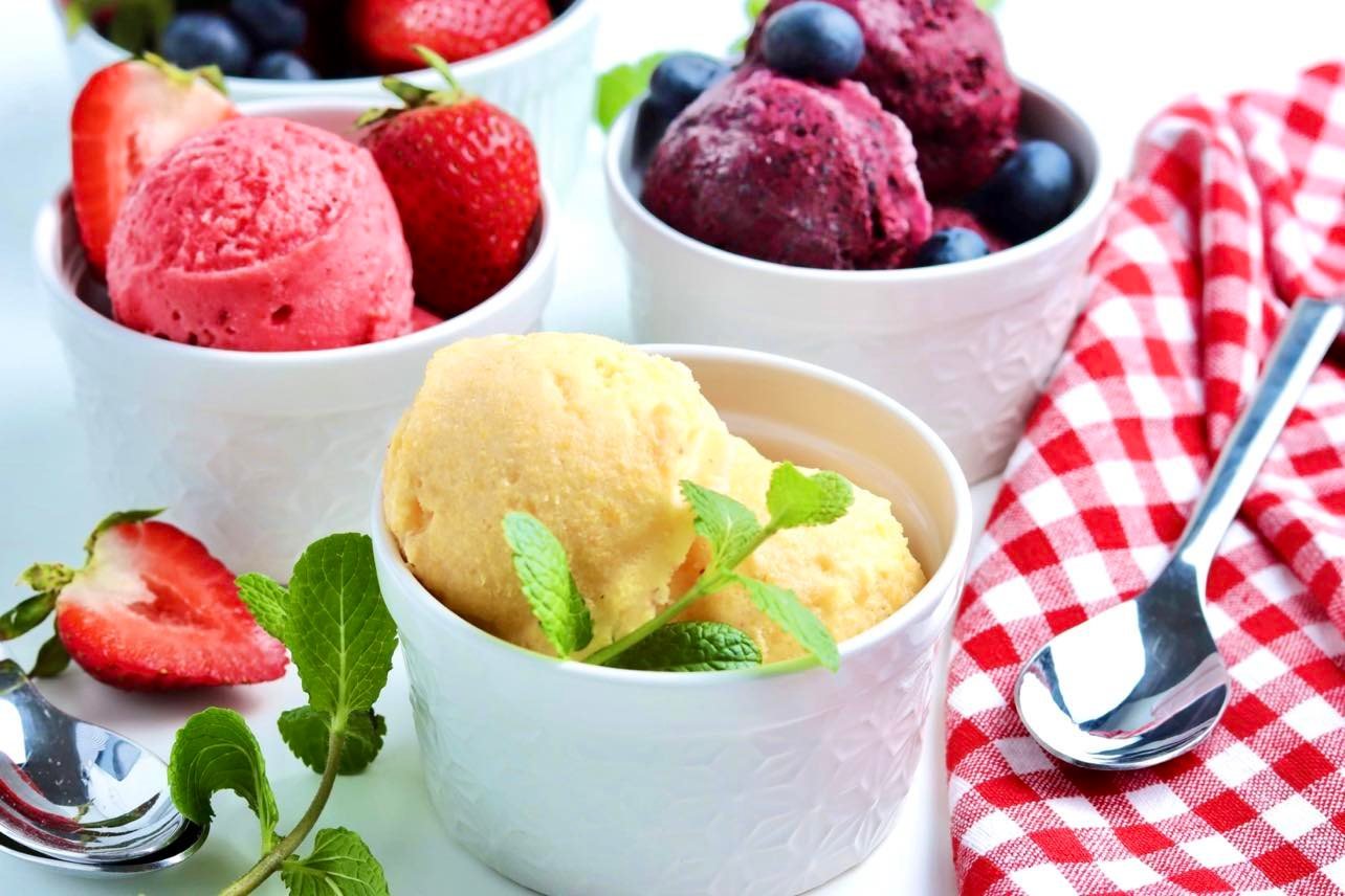 Easy Homemade Frozen Yogurt