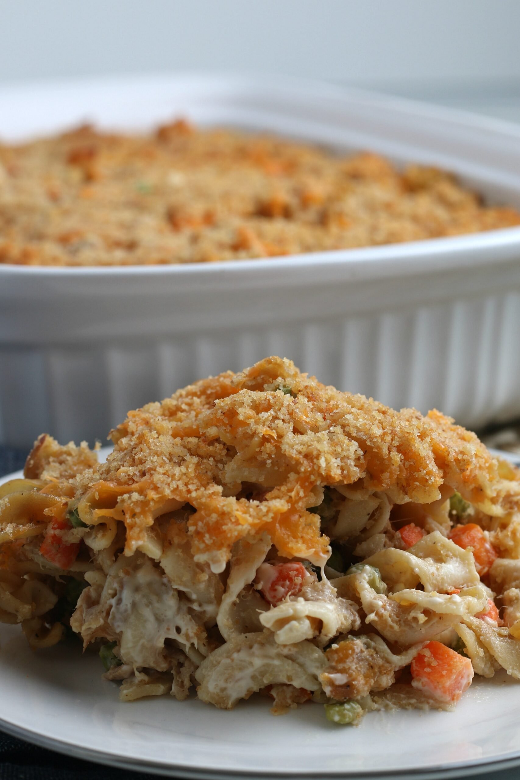 cheesy tuna noodle casserole