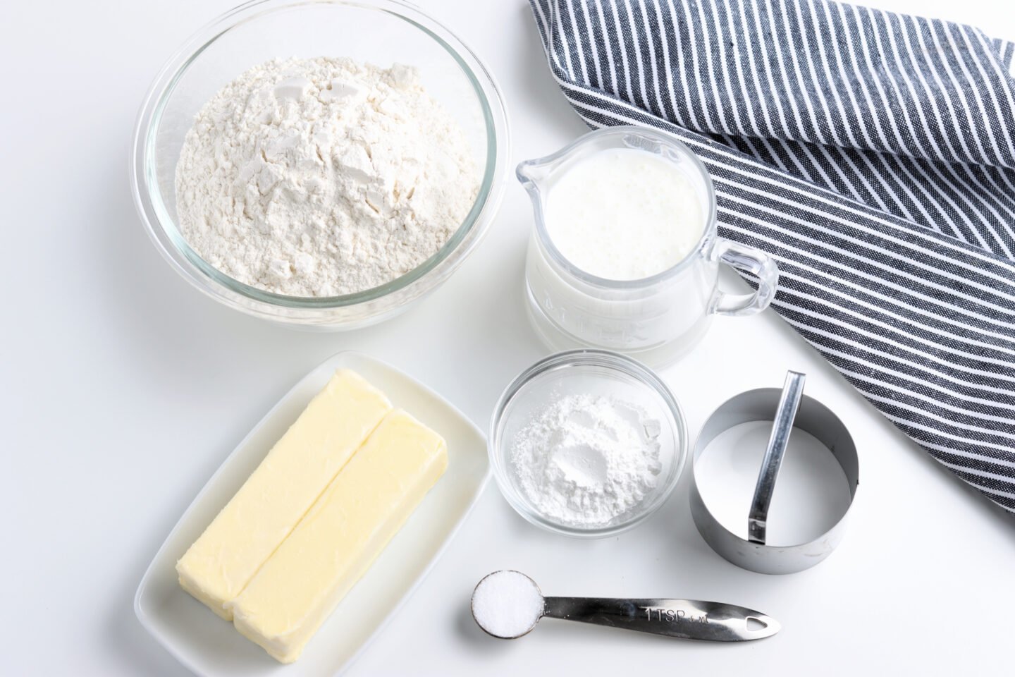 how to make homemade buttermilk biscuits