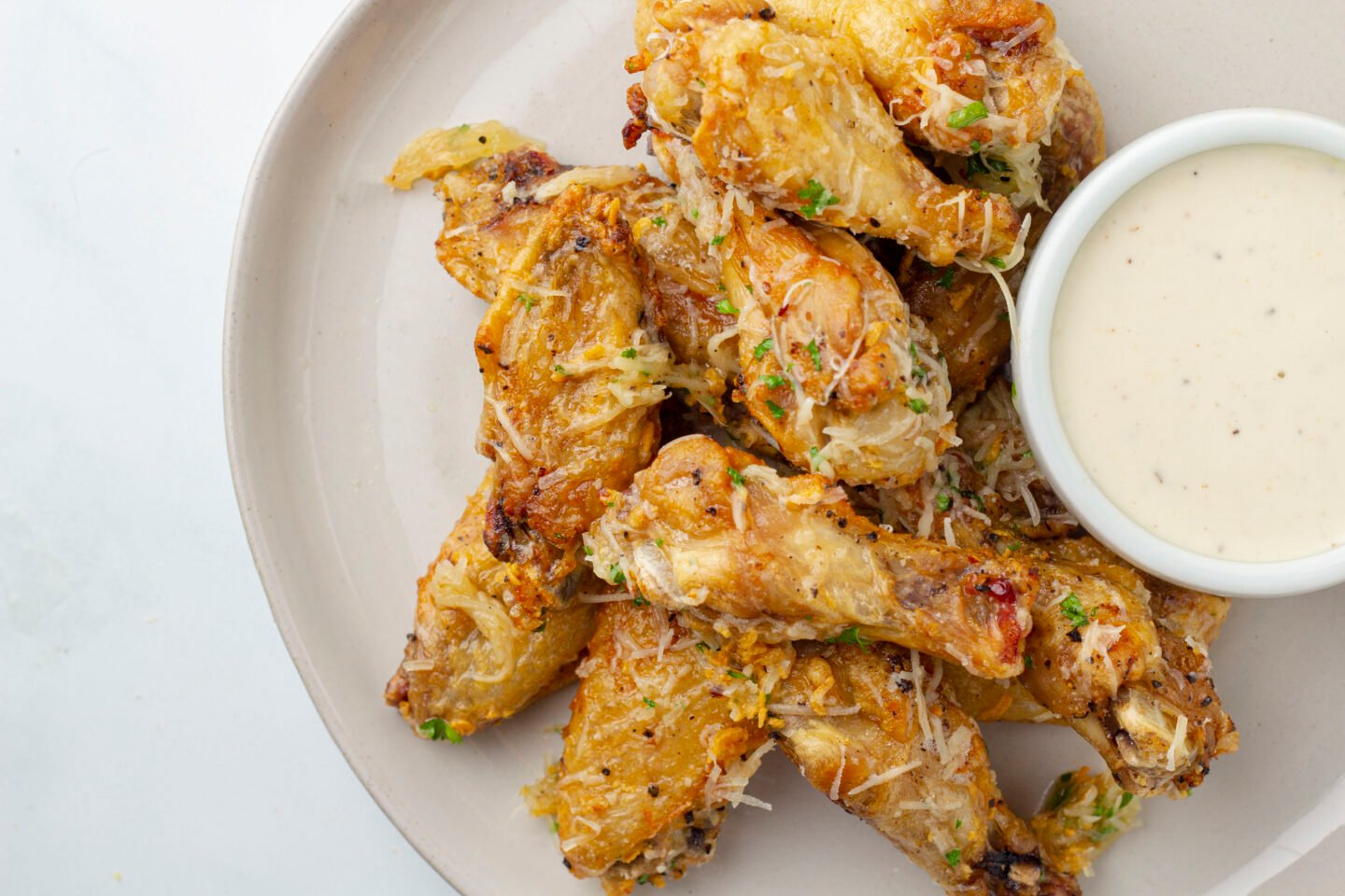 Air Fryer Garlic Parmesan Chicken Wings