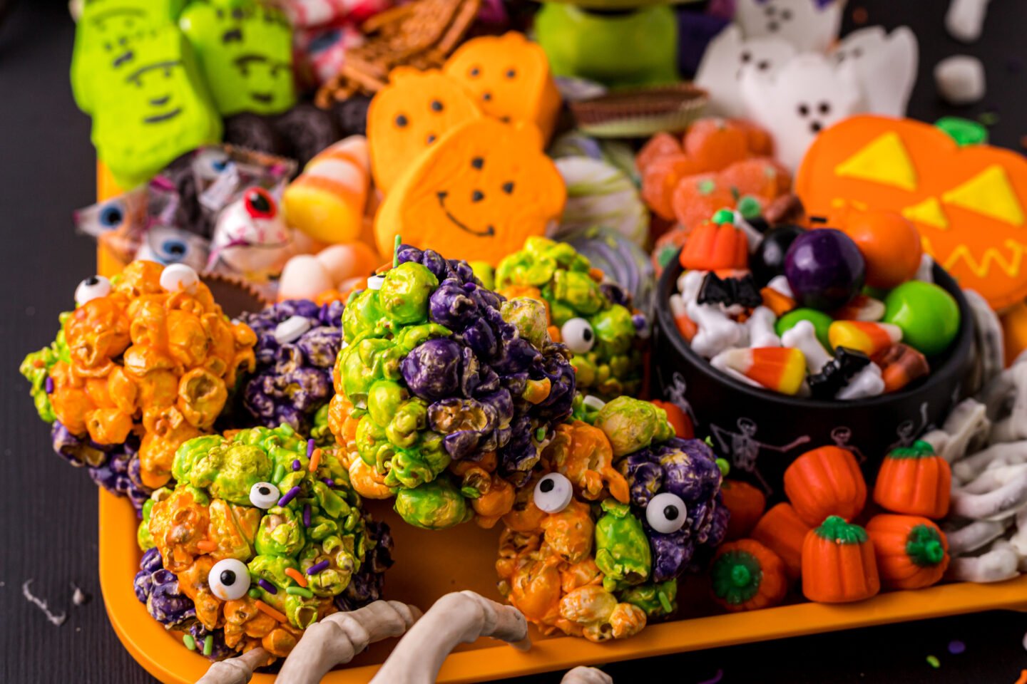 How to Make a Halloween Snack Board