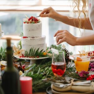 How to Craft Personalized DIY Decor for Family-Friendly Events