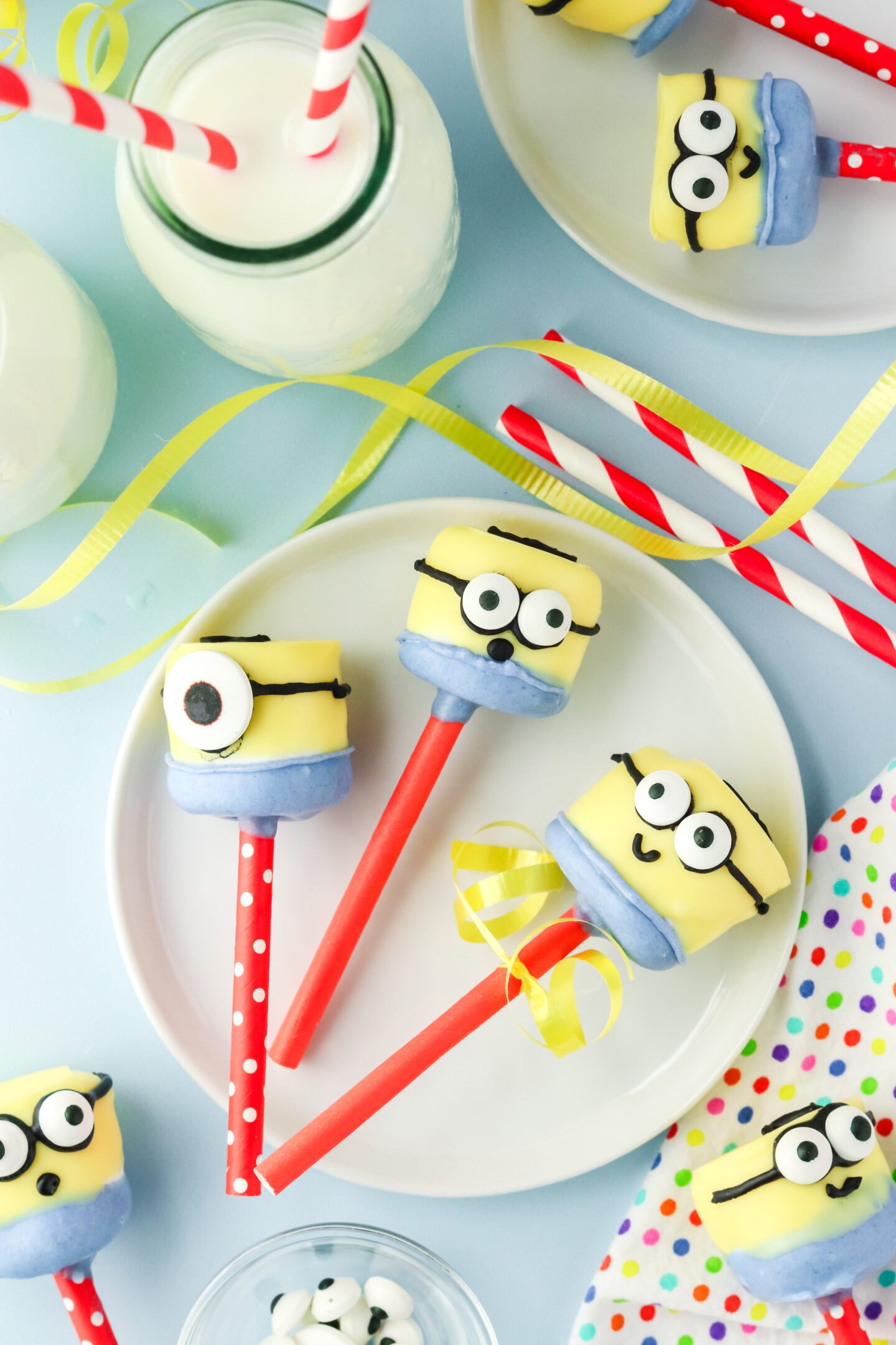minion marshmallow pops