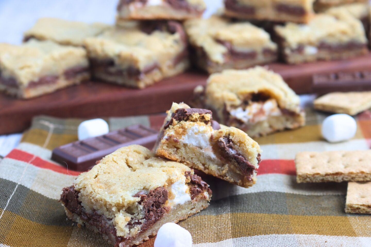 s'mores cookie bars