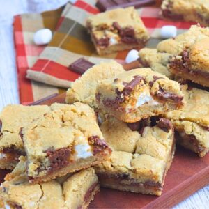 Easy S'mores Cookie Bars