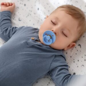 How to Choose the Right Fabrics for Your Newborn's Delicate Skin