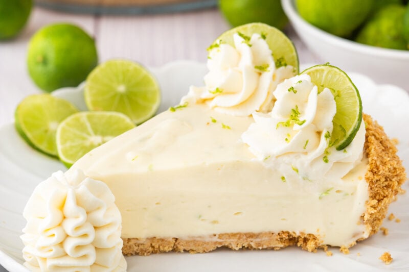 No Bake Key Lime Pie (Easy & Creamy Dessert Recipe!)