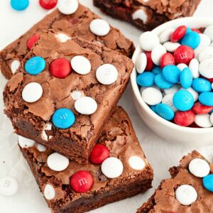 Easy 4th of July M&M Brownies {Patriotic & Moist!}