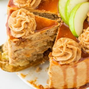 The BEST Caramel Apple Spice Cake
