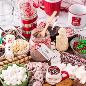 How to Make a Hot Chocolate Charcuterie Board